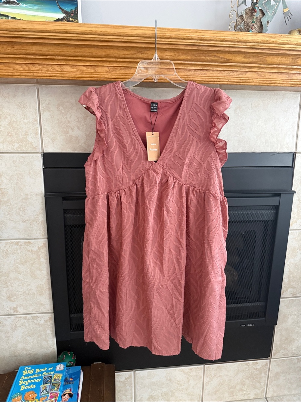 Women’s Dusty Rose Textured Ruffle Sleeve Dress